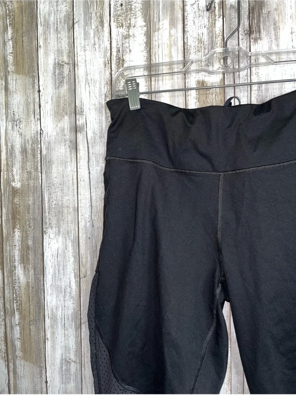 Victoria Sport High Rise Mesh Panel Leggings XL Black Cropped Workout - Picture 3 of 6